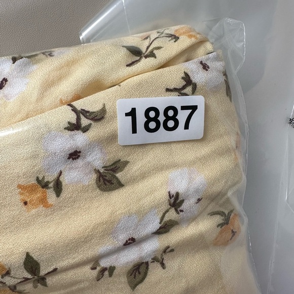 ButterYellow Old Navy Fit & Flare Floral crepe mini dress in Large #1887 - Picture 7 of 9